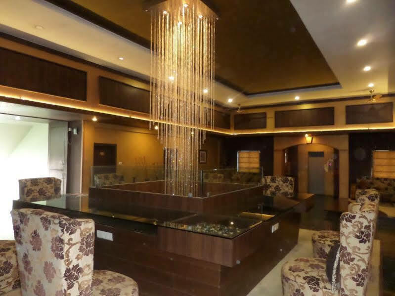 Matrix Inn Pune Exterior foto