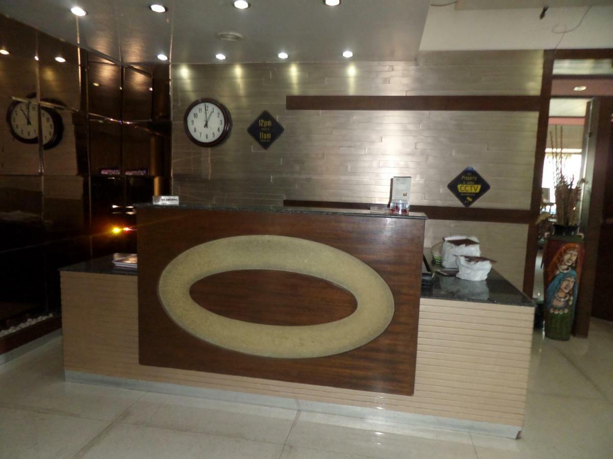Matrix Inn Pune Exterior foto
