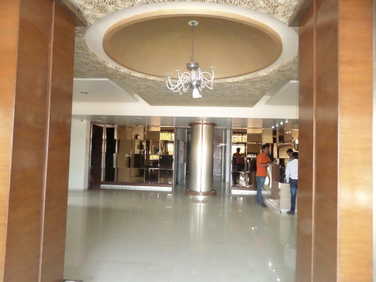 Matrix Inn Pune Exterior foto
