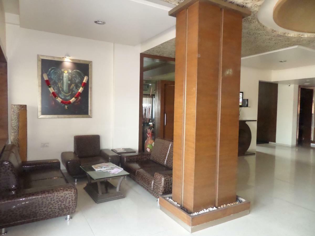 Matrix Inn Pune Exterior foto