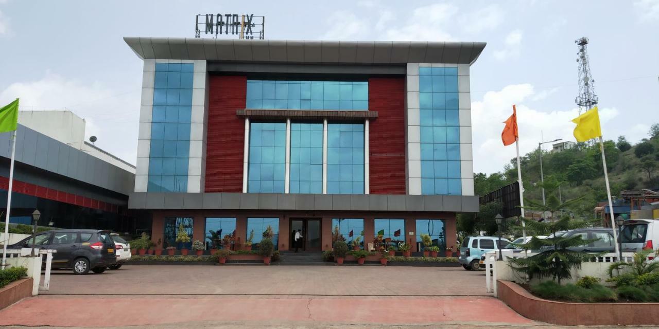 Matrix Inn Pune Exterior foto